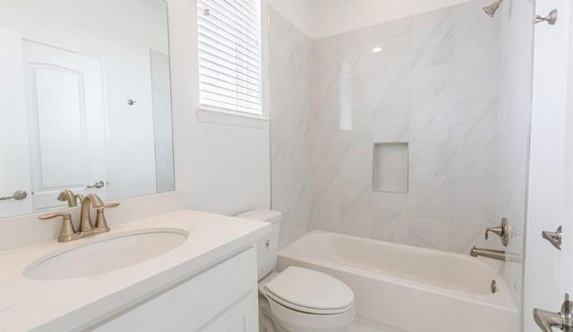 2718 Mcgowen Street, Houston, TX 77004