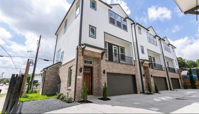 2718 Mcgowen Street, Houston, TX 77004