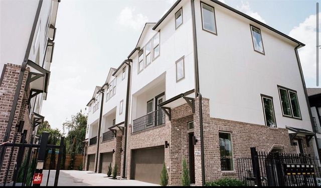 2718 Mcgowen Street, Houston, TX 77004