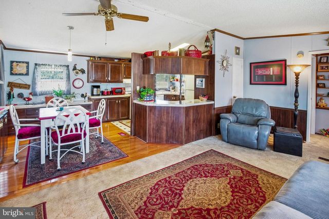 303 JOHN ALDEN DR, Buena, NJ 08310