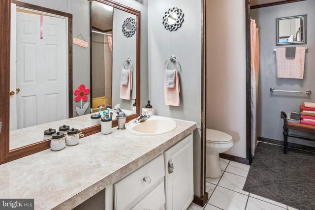 303 JOHN ALDEN DR, Buena, NJ 08310
