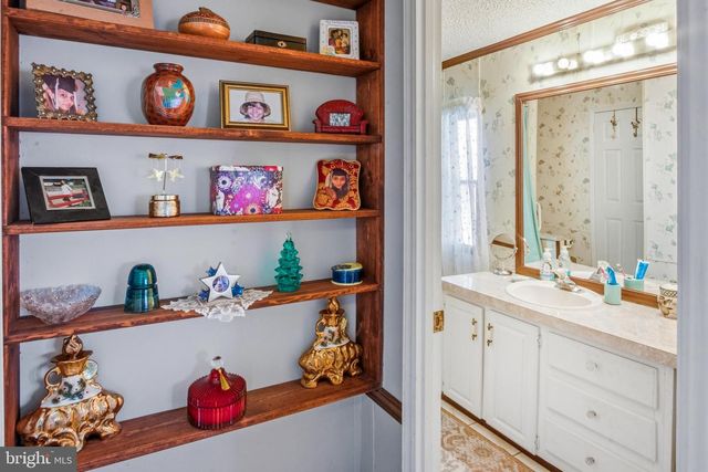 303 JOHN ALDEN DR, Buena, NJ 08310