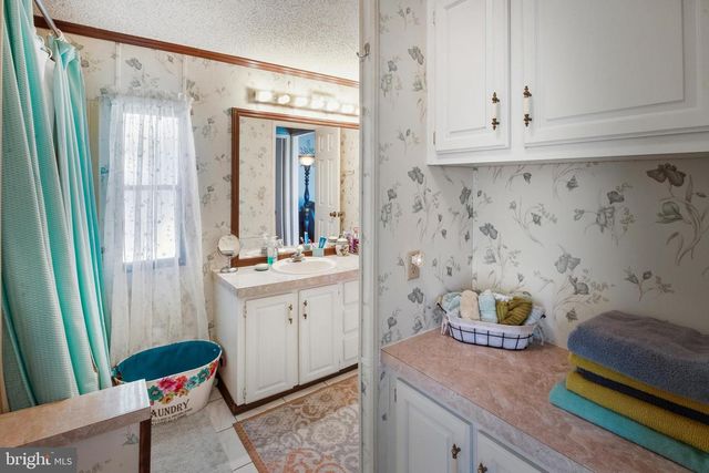 303 JOHN ALDEN DR, Buena, NJ 08310