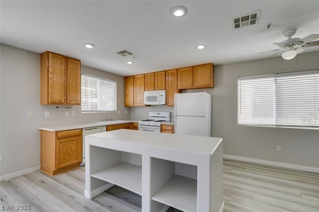 3231 Ocean Spray Court, North Las Vegas, NV 89031