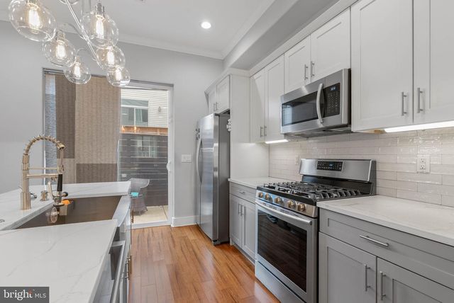 2059 FERNON ST, Philadelphia, PA 19145
