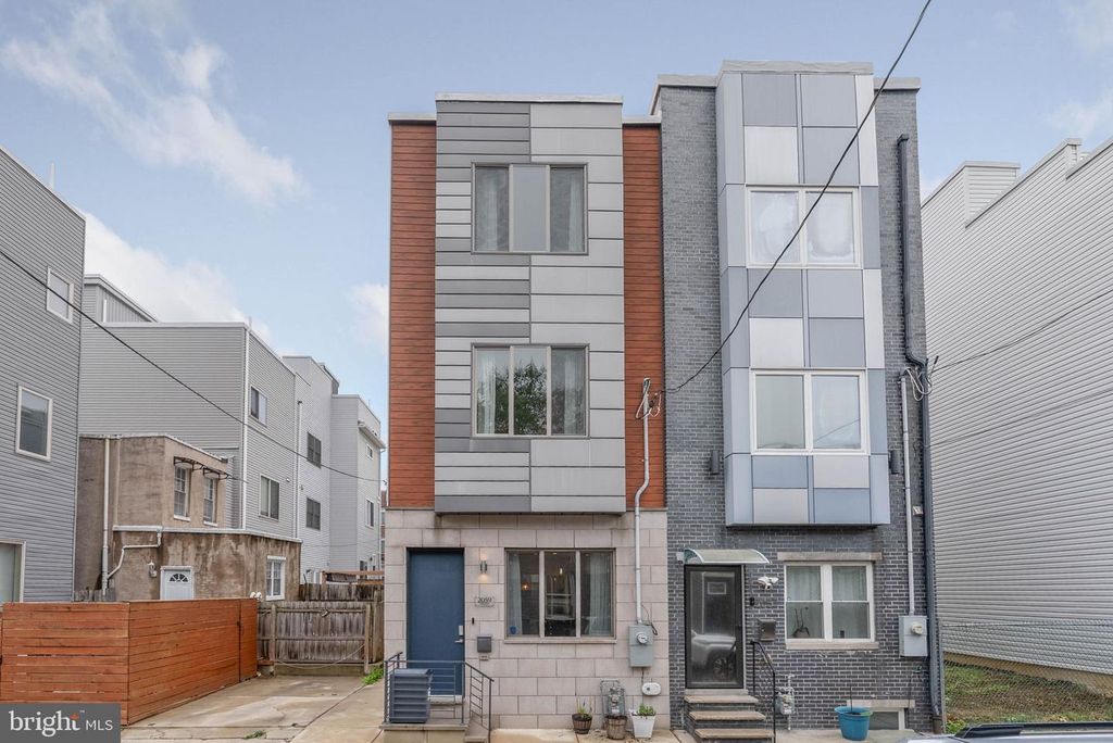 2059 FERNON ST, Philadelphia, PA 19145