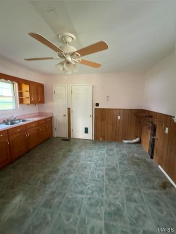 1532 Kingsway Drive, Arnold, MO 63010
