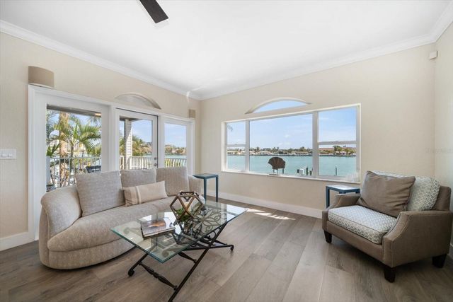 8685 E BAY DRIVE, Treasure Island, FL 33706