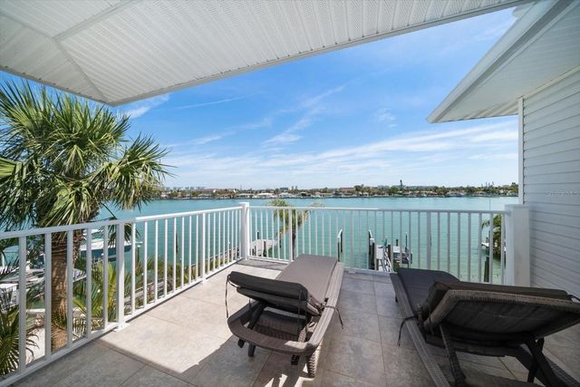 8685 E BAY DRIVE, Treasure Island, FL 33706