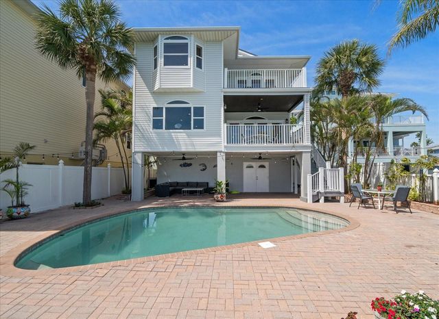 8685 E BAY DRIVE, Treasure Island, FL 33706