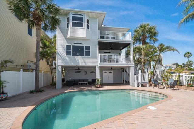 8685 E BAY DRIVE, Treasure Island, FL 33706