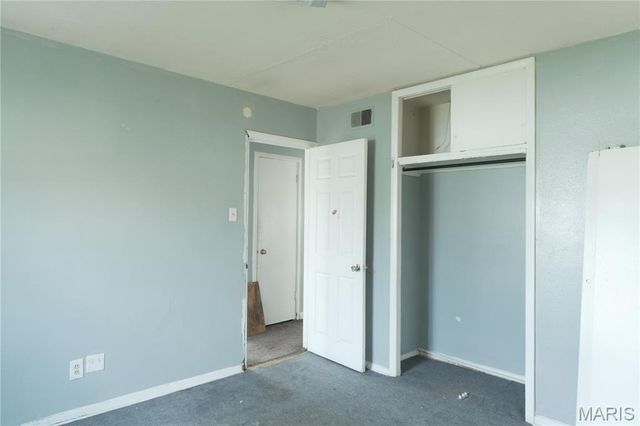 32 Agnes Drive, East St Louis, IL 62206