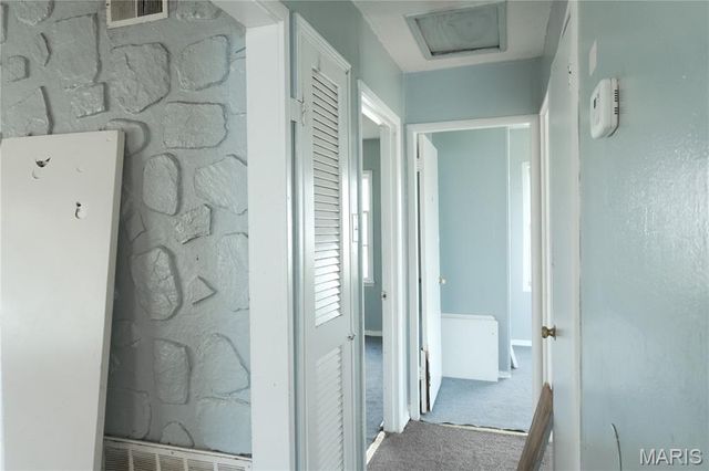 32 Agnes Drive, East St Louis, IL 62206