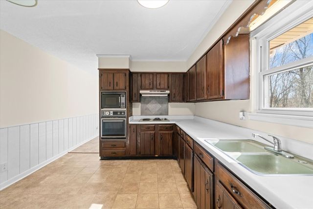 139 North Hills Drive, Cohutta, GA 30710