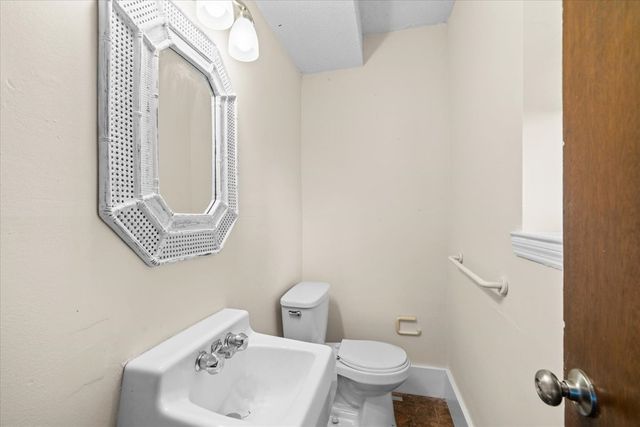 139 North Hills Drive, Cohutta, GA 30710