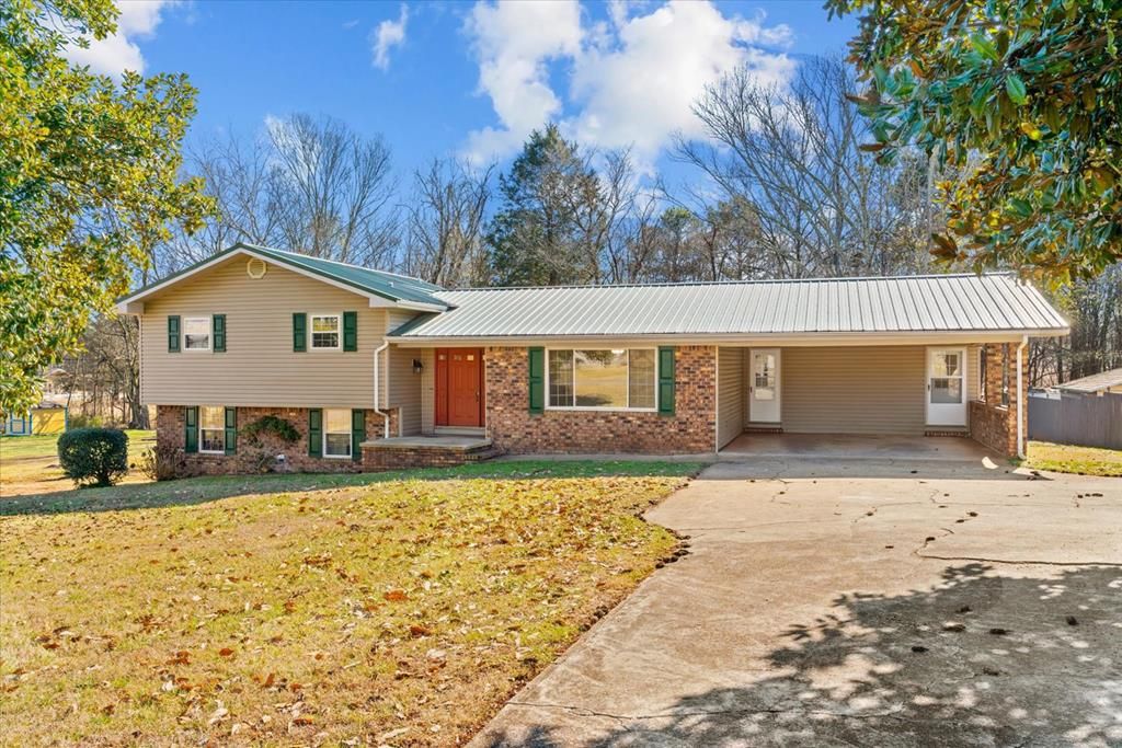 139 North Hills Drive, Cohutta, GA 30710