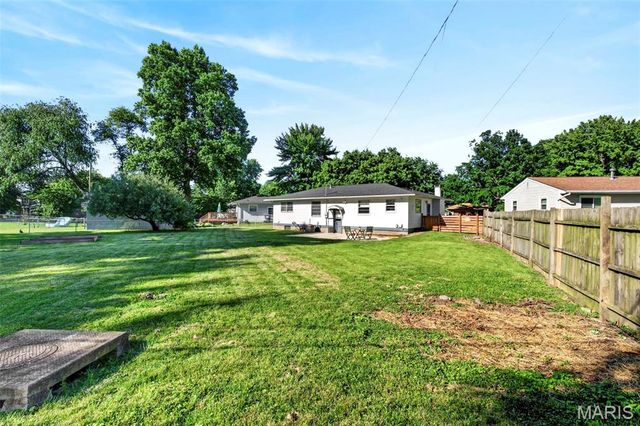 1480 Mundy Drive, Florissant, MO 63031