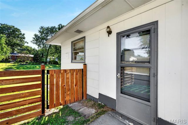 1480 Mundy Drive, Florissant, MO 63031