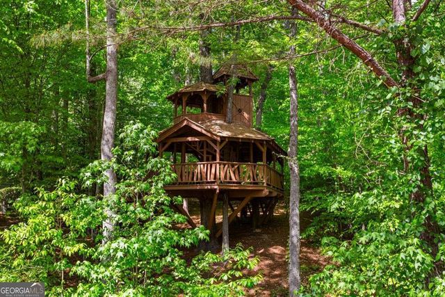 6867 Flagstone Way, Flowery Branch, GA 30542