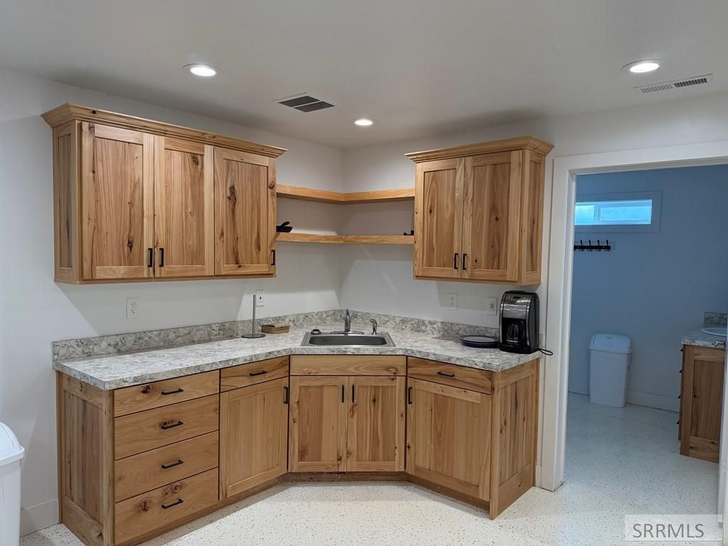 Image 27 of property listing at 730 N Center Street, Blackfoot, ID 83221