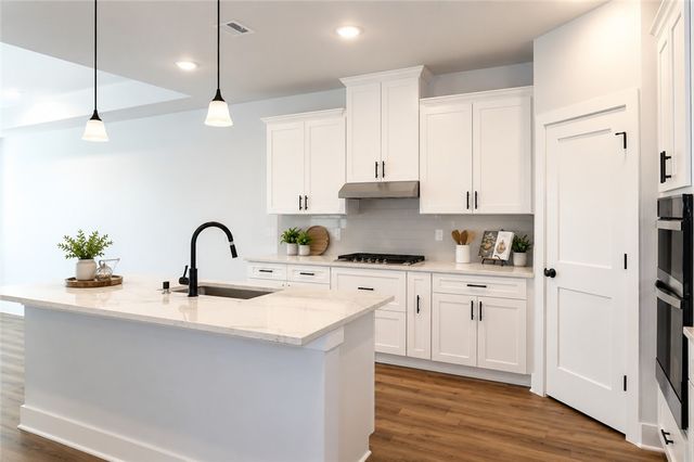 2004 Reagan Court, Bryan, TX 77802