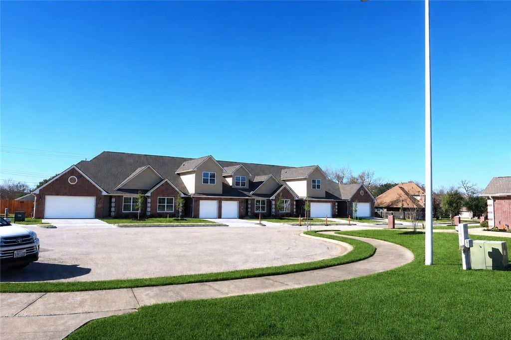2004 Reagan Court, Bryan, TX 77802 — photo 2