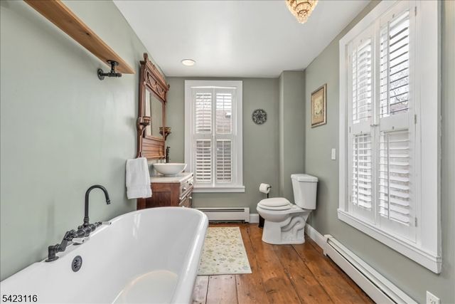 40 Franklin St, Franklin Twp., NJ 08873