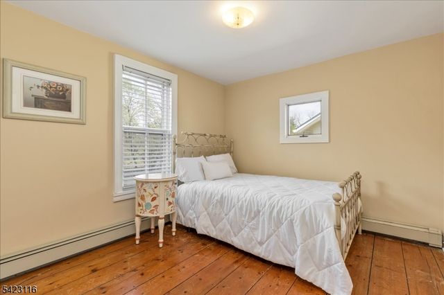 40 Franklin St, Franklin Twp., NJ 08873