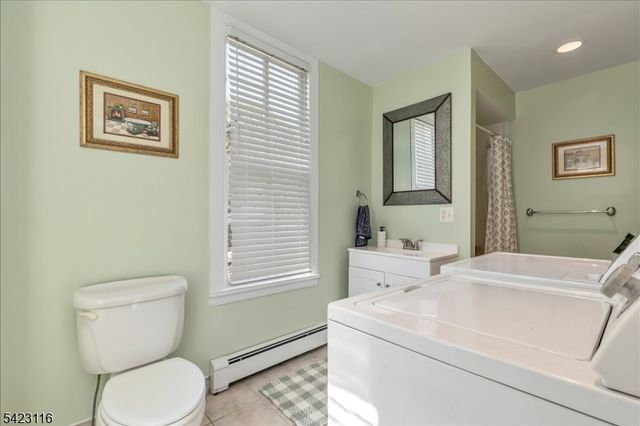 40 Franklin St, Franklin Twp., NJ 08873