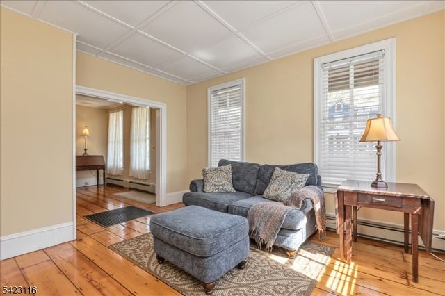 40 Franklin St, Franklin Twp., NJ 08873