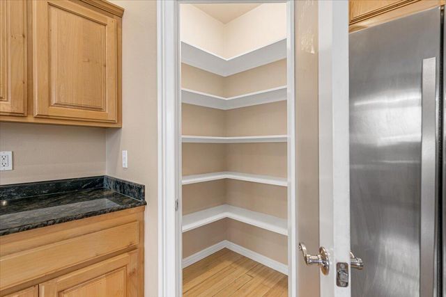 142 Whispering Drive, Grants Pass, OR 97527