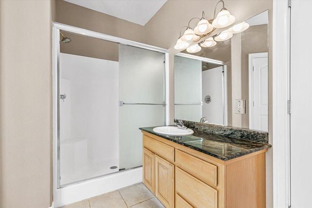 142 Whispering Drive, Grants Pass, OR 97527