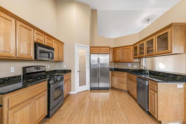 142 Whispering Drive, Grants Pass, OR 97527