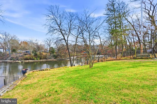 216 DAFFODIL RD, Glen Burnie, MD 21060