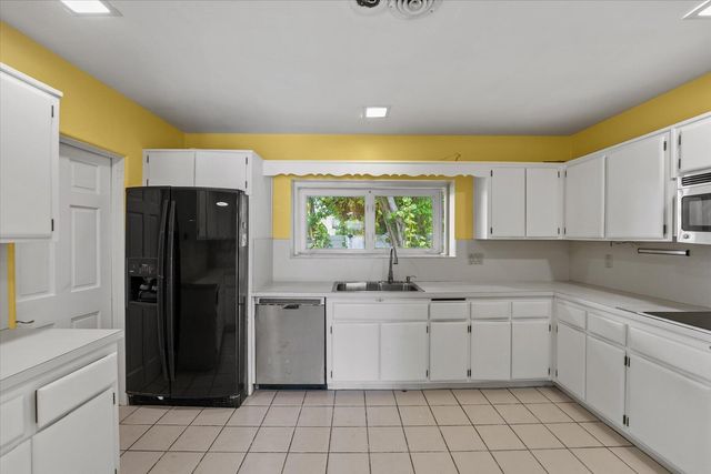 167 Beacon Lane, Jupiter, FL 33469