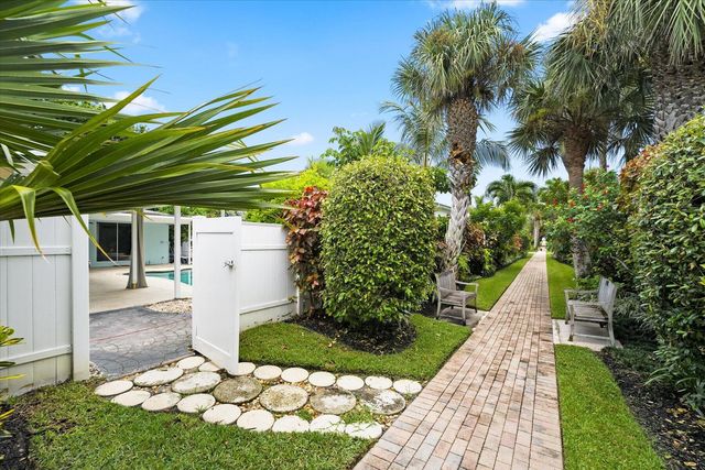 167 Beacon Lane, Jupiter, FL 33469