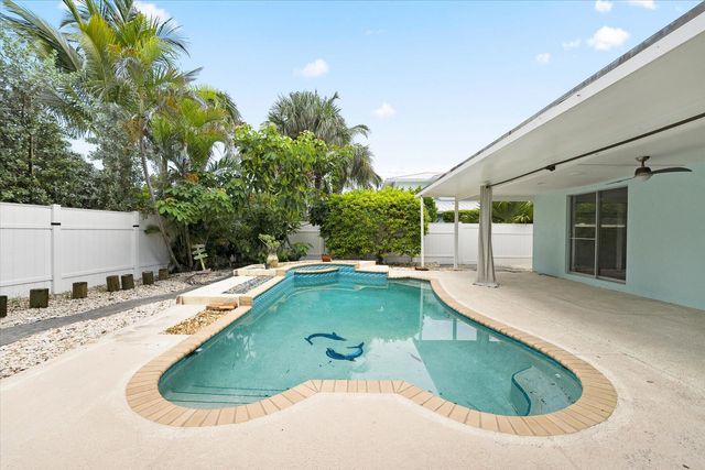 167 Beacon Lane, Jupiter, FL 33469