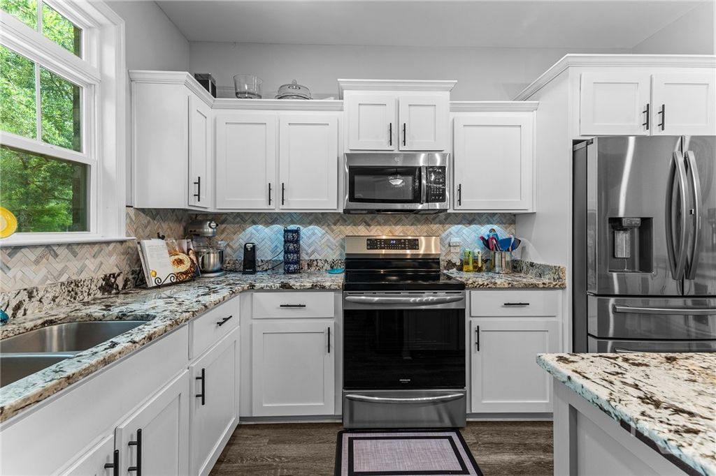 Image 20 of property listing at 238 Dean Drive, Guyton, GA 31312