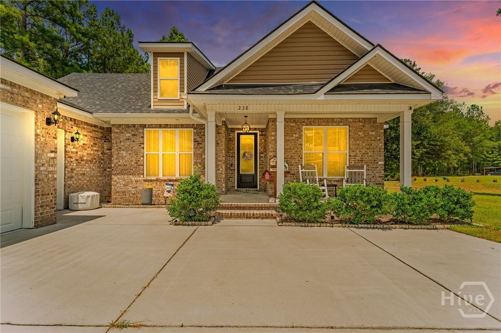 Image 4 of property listing at 238 Dean Drive, Guyton, GA 31312