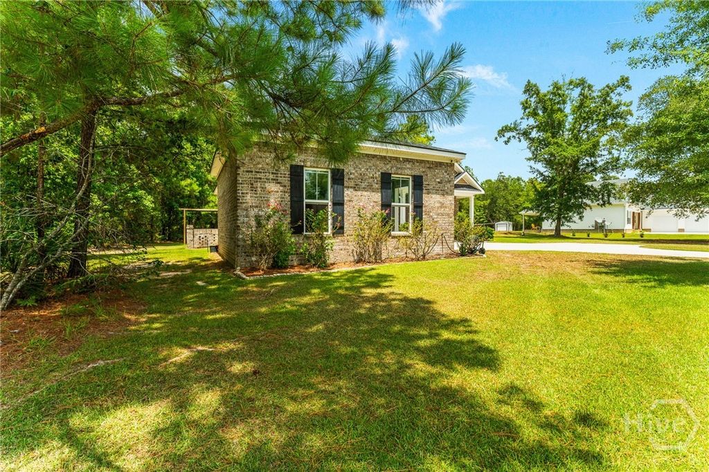 Image 8 of property listing at 238 Dean Drive, Guyton, GA 31312