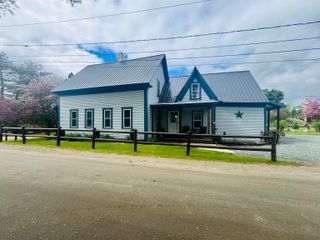 36 Sand Street, Lancaster, NH 03584