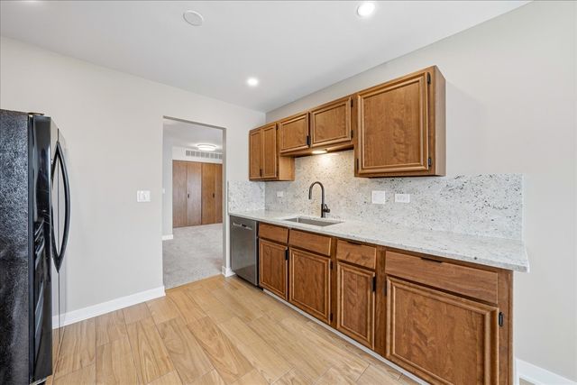 369 Heather Court A2, Schaumburg, IL 60193