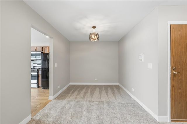 369 Heather Court A2, Schaumburg, IL 60193