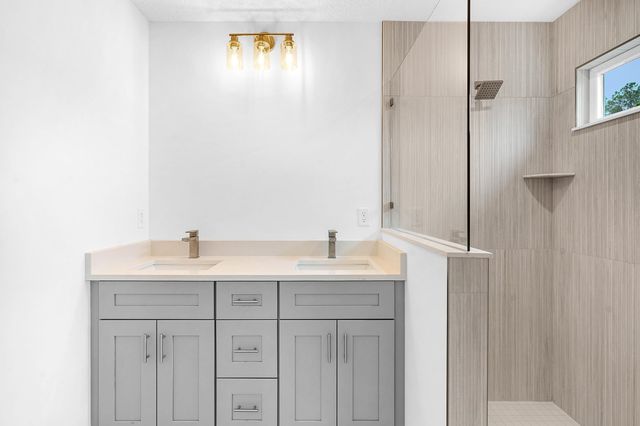 964 W 9Th St, St Augustine, FL 32084