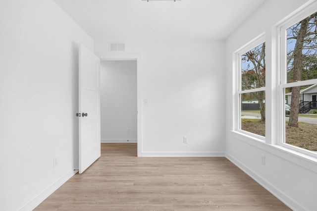 964 W 9Th St, St Augustine, FL 32084