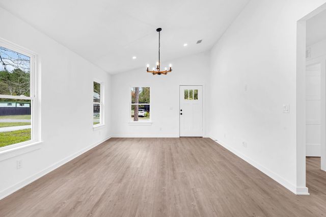 964 W 9Th St, St Augustine, FL 32084