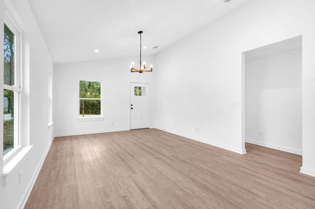 964 W 9Th St, St Augustine, FL 32084