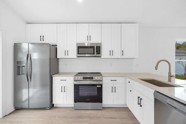 964 W 9Th St, St Augustine, FL 32084