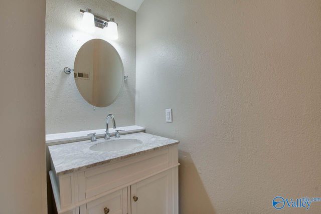 3518 Triana Blvd, Huntsville, AL 35805