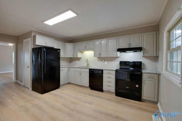 3518 Triana Blvd, Huntsville, AL 35805